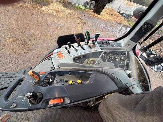 Tracteur agricole Valtra T174eA