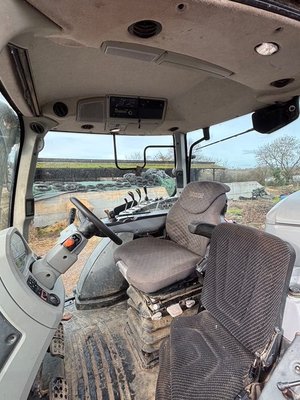 Tracteur agricole Valtra T174eA