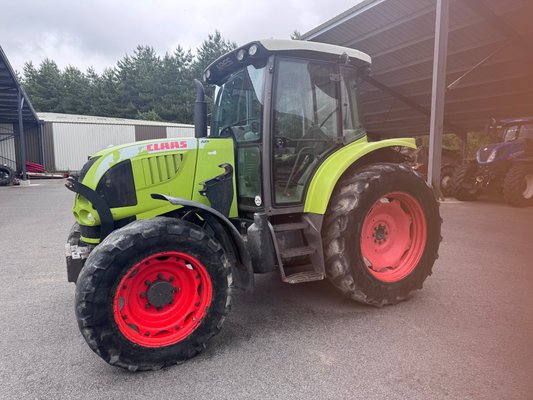 Tracteur agricole - ARES 557
