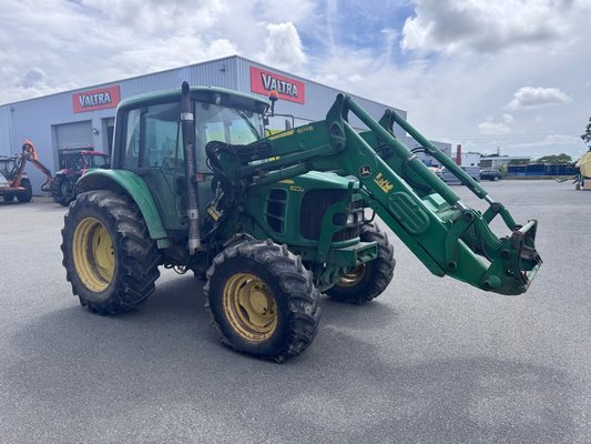 Tracteur agricole John Deere 6230