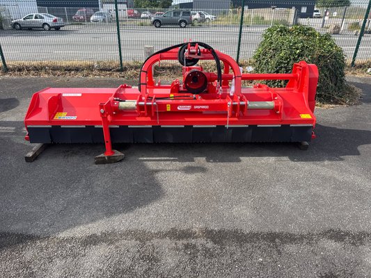 Broyeur à axe horizontal - BUFALO 300