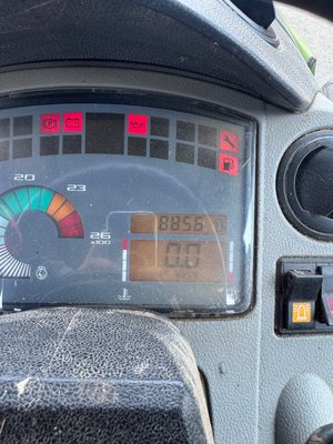 Tracteur agricole Claas ARES 557