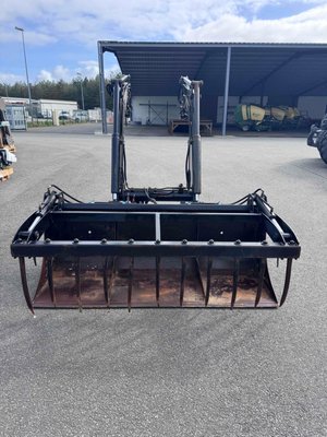 Chargeur frontal Alö Q655