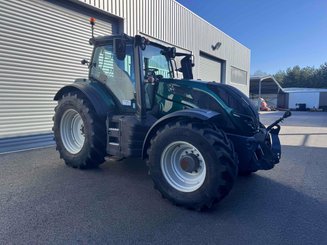 Tracteur agricole Valtra T 144 ACTIVE - 1