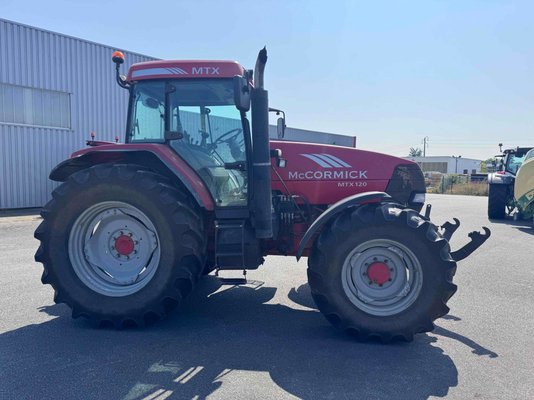 Tracteur agricole Mc Cormick MTX 120
