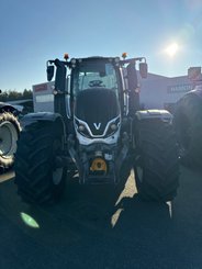 Tracteur agricole Valtra T215D - 1