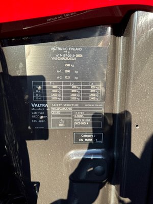 Tracteur agricole Valtra G105A