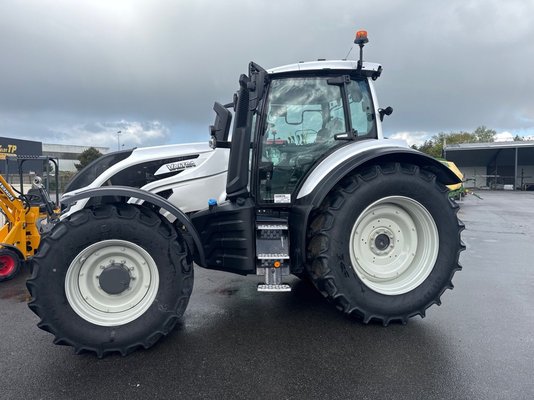 Tracteur agricole Valtra T175EA